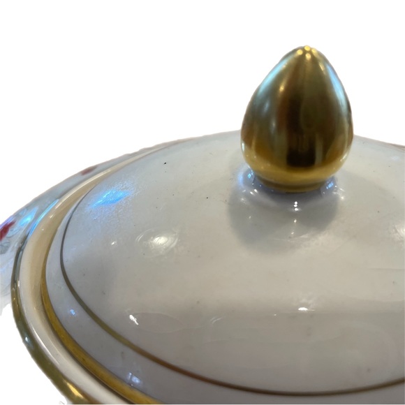 Sadler tea pot oval design with cabbage roses. - Picture 8 of 10